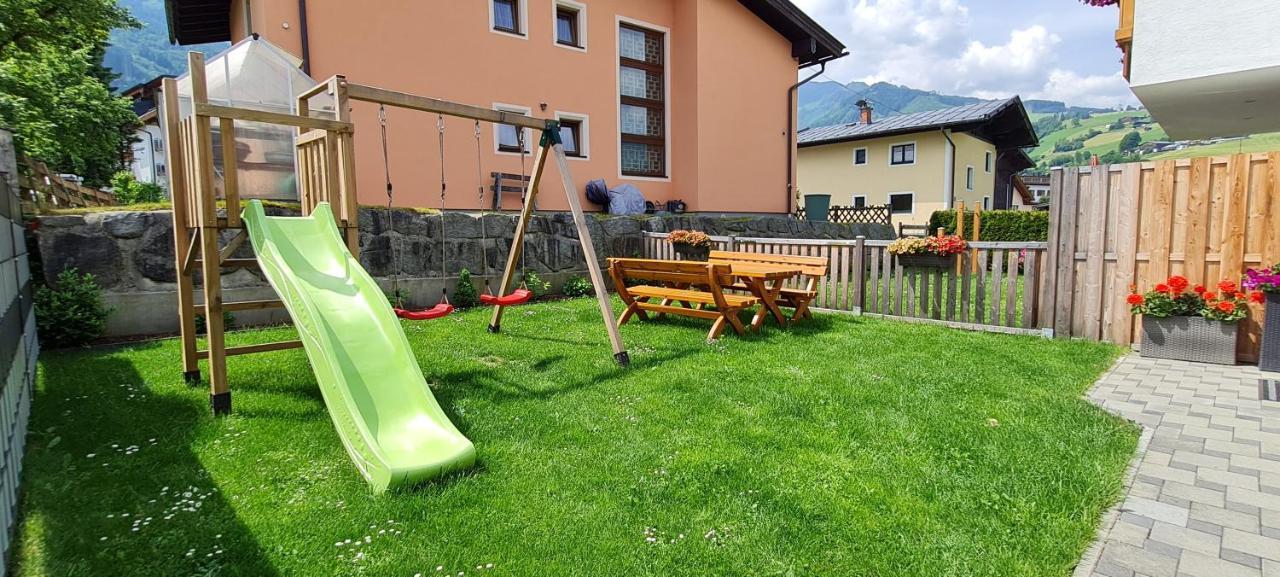 Alp-In Lodges Kaprun Eksteriør billede